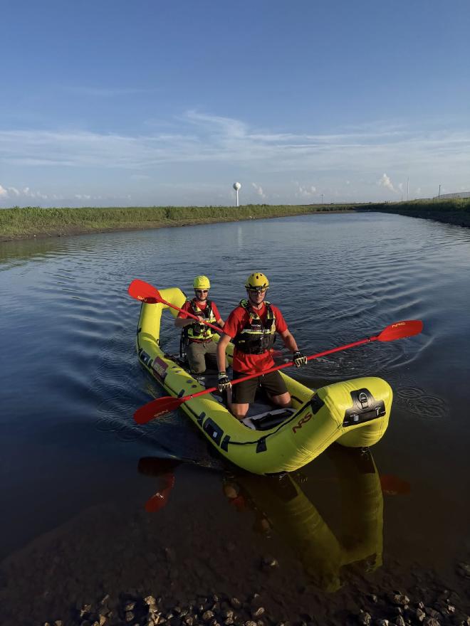 Banana inflatable rescue boat